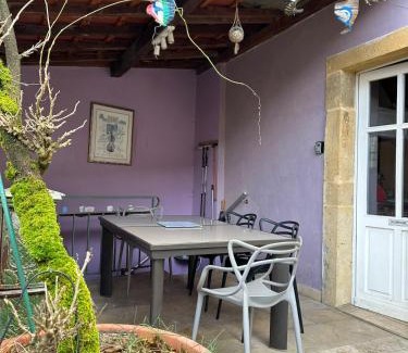 Viviers-sur-Chiers House | la maison d'Emilia verdure et murmure de l'eau