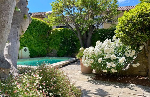 Mouries House | La Maison de Clervie - village de Mouriès