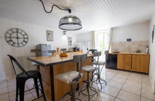 Champagnac-de-Belair House | La maison de lolo et marco pour 6