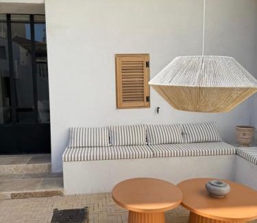 Sete Bed & Breakfast | La Maison De Ville - Piscine & SPA