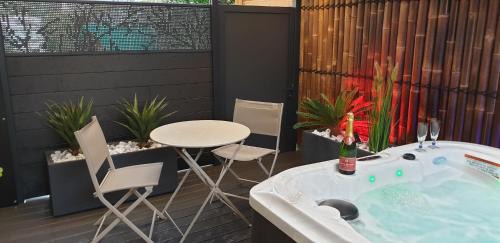 Baden House | La Maison des Îles & Spa privatif
