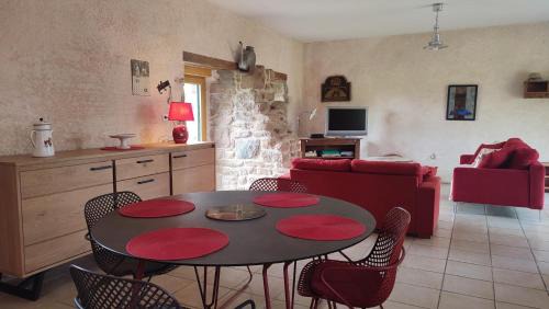 Cohiniac House | La maison des charretiers