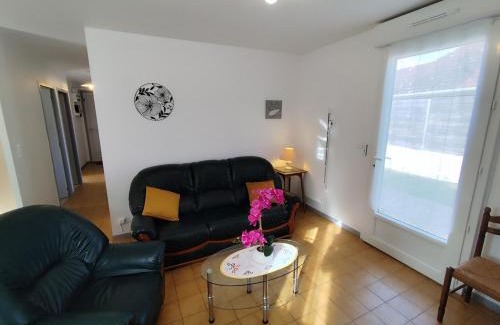 Lourdes House | La Maison des Rosiers