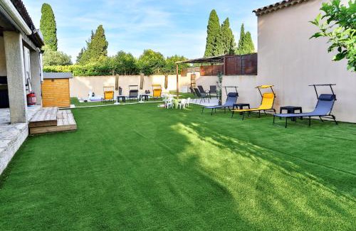 Graveson House | La Maison du Bonheur !