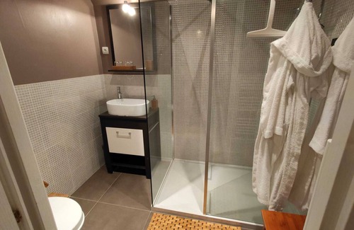 Marat Bed & Breakfast | La Maison du Chevalier - Chambres et tables d'hôtes - adults only
