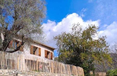 Le Bar-sur-Loup Apartment | La Maison du Paysan