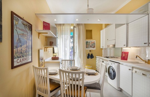 Sturla Apartment | La Maison in Albaro by Wonderful Italy