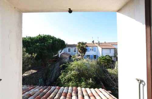 La Couarde-sur-Mer House | La Maison Rose, La Couarde sur mer, rénovée, en plein coeur de l île de ré !