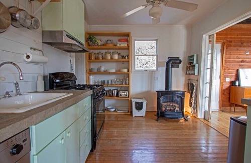 Hudson House | La Maison - Stylish Schoolhouse near Hudson