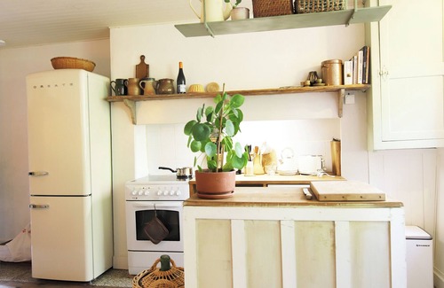 Urval House | La Maisonnette: a timeless cocoon for 2 or 4 people
