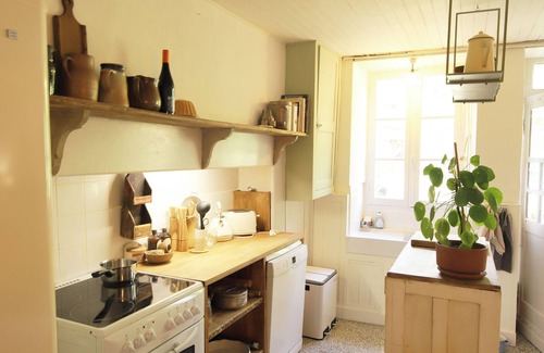 Urval House | La Maisonnette: a timeless cocoon for 2 or 4 people