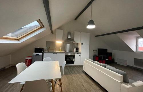 Le Port Apartment | La Mansardé Baheux