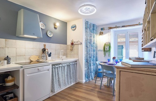 Albenga Apartment | La Medusa Blu - Two Bedroom Apartment, Sleeps 3