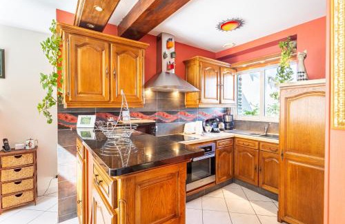 Saint-Meloir-des-Ondes House | La Melorienne