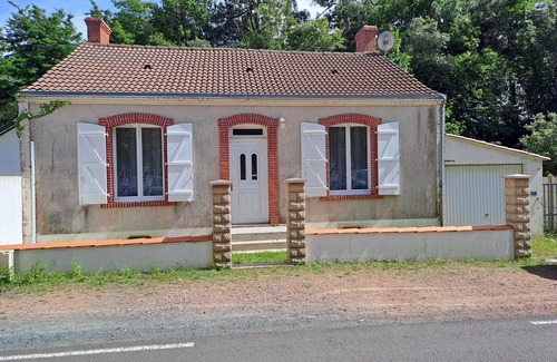Longeville-sur-Mer House | la mer a 300 M Maison a Deux pas de la Plage du Rocher