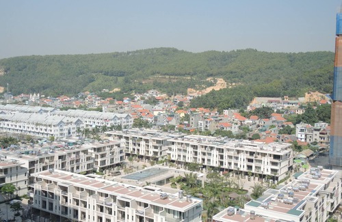 Ha Long Condo | La Mer Halong perfect for romantic couples and families