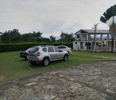 La Mesa Apartment | LA MESA CUND, APTO CONJUNTO GETSEMANI