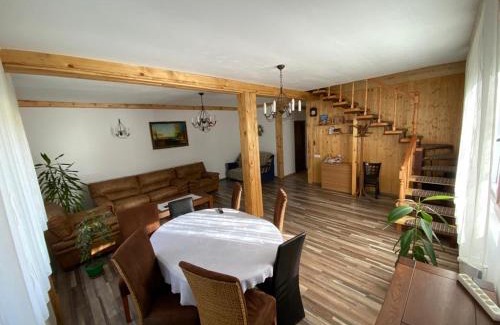 Grinties House | La Mili