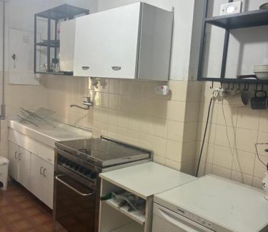 Lagaccio Other | La Milonga 2 - Habitación - Baño y Cocina Compartida