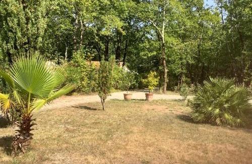 Grayan-Et-L'Hopital Apartment | La Morandiere