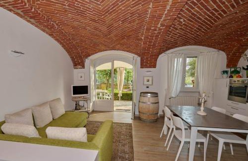 La Morra Apartment | La Morra Suite