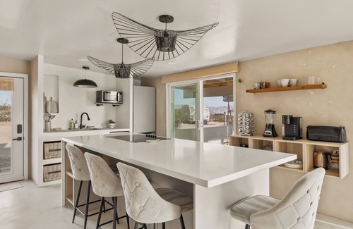 Joshua Tree House | La Noche By The Cohost Company