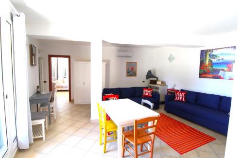 Sanremo House | La Pace, il Sole, il Mare - Sanremo Casa Indipendente vista mare, posto auto privato, ampio spazio esterno attrezzato, a pochi minuti dalle spiagge