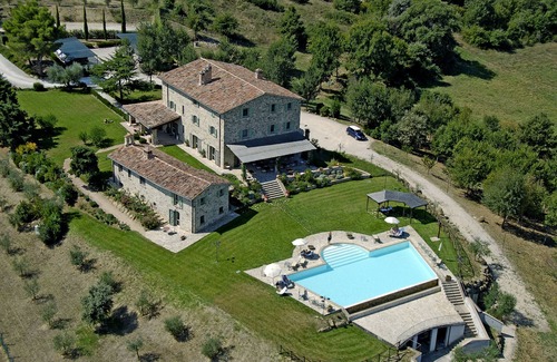 Fratta Todina House | La Palazzetta del Vescovo