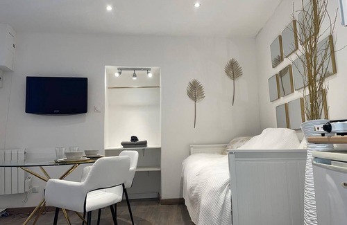 5th Arrondissement Apartment | La Palme d'Or - The ideal cocoon for a stay in Marseille