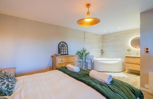 Roquefort-la-Bedoule Apartment | La Parenthèse en Provence - Appt Balnéothérapie