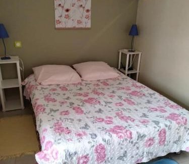 La Canourgue Apartment | La parenthèse à la campagne