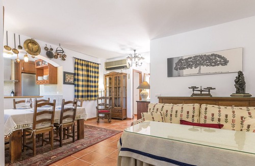 Benamahoma House | LA PARRA - Charming village house surrounded by nature.