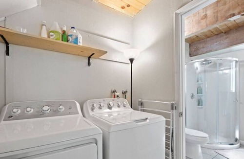 Mi-Wuk Village Cabin | La Patagonia · Renovated Peaceful Baby-proof Cabin w/ free Wi-Fi