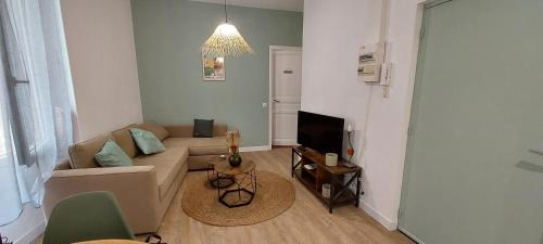 Salon-de-Provence Apartment | La PAUSE Salonaise "au coeur de la ville"