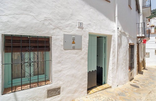 Genalguacil Villa | La Pelotilla Genalguacil by Ruralidays