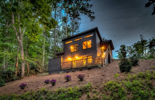 Cashes Valley House | La Pequena Pecos by Escape to Blue Ridge