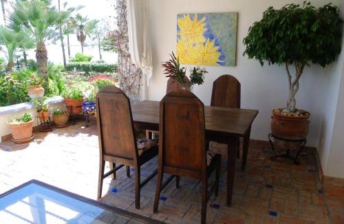 Bahia de Casares Apartment | La Perla de Marakech