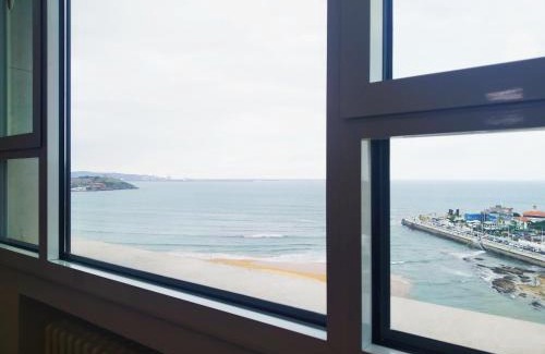 Gijon-Este Apartment | LA PERLA PRIMERA LINEA DE PLAYA SAN LORENZO