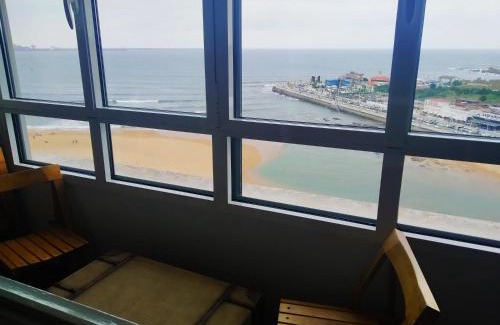 Gijon-Este Apartment | LA PERLA PRIMERA LINEA DE PLAYA SAN LORENZO