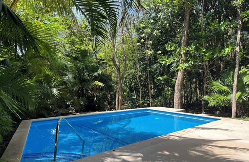 Puerto Aventuras Condo | La Perla - Puerto Aventuras complex