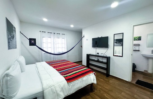 Colonia Adolfo Lopez Mateos Hotel | La Perle Noire