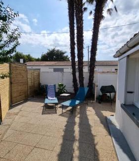 Port District House | La Petite Alonnaise - maison proche plage