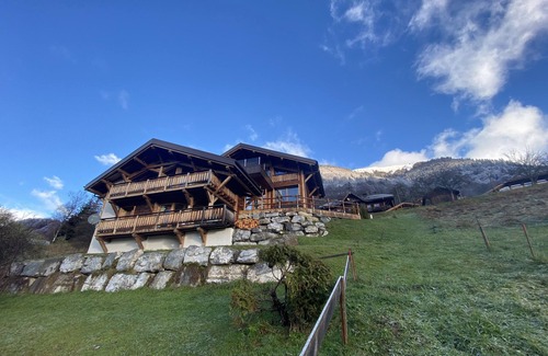 Montriond Apartment | La Petite Azalée
