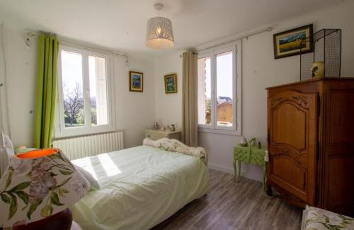 Saint-Julien-de-Lampon House | La petite barque
