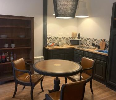 Poitiers Apartment | La Petite Halte