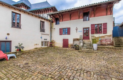 Cluny House | La Petite Maison Clémenso