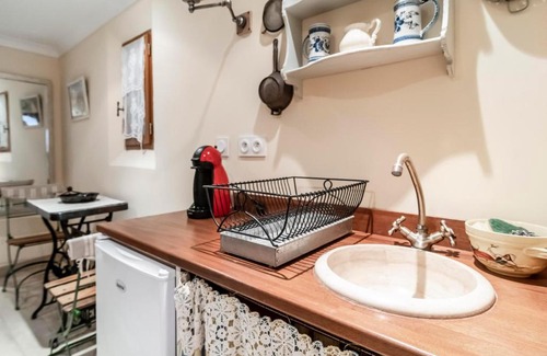 Villecroze House | La Petite Maison de Villecroze