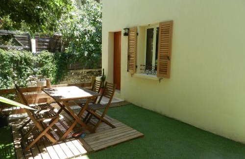 Ceyreste House | La Petite Maison