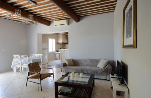 Ventabren Villa | La Petite Maison - Mas des Sous Bois