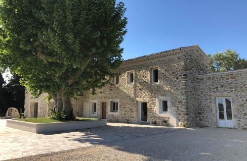 Clansayes House | La petite plaine